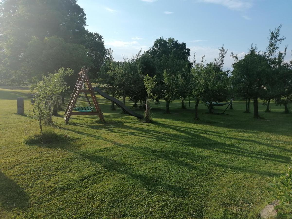 Apartman Na Statku Jílovice Exterior foto